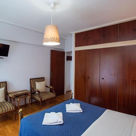 Hector'S Flisvos Apartment Atenas Exterior foto